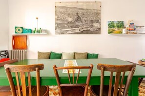 Dining - AUTHENTIC VINTAGE HOME "EL PATIO DE GRACIA"  (Barcelona)