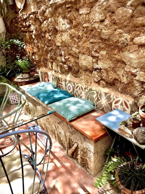 Property grounds - AUTHENTIC VINTAGE HOME "EL PATIO DE GRACIA"  (Barcelona)