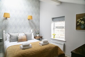 2 bedrooms, iron/ironing board, free WiFi, bed sheets - Deluxe 2 bedroom apartment (Harrogate)