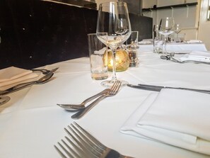 Restaurant - The Clarendon Royal Hotel (Gravesend)