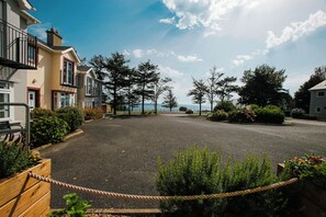 Garden - Seacliff Holiday Homes (Dunmore East)
