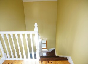 House,  2 Bedrooms - Sleeps 4 | Living area - Dingle Courtyard Cottages (Dingle)