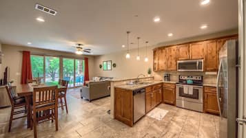 Condo, 2 Bedrooms | Private kitchen | Fridge, oven, coffee/tea maker, toaster