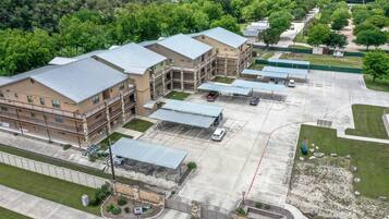 Condo, 2 Bedrooms | Exterior