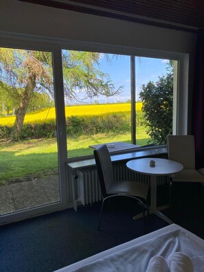 Desk, free WiFi, wheelchair access