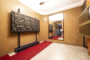 Interior - GuestHost - ☆APT at 11 min walk from LORETO STOP! x6☆ (Milano)