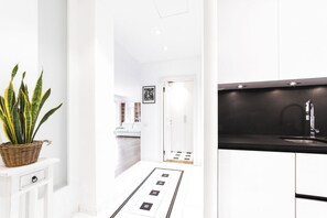 Interior - GuestHost - ☆APT at 11 min walk from LORETO STOP! x6☆ (Milano)