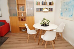 Unclassified image, 5 of 16, button