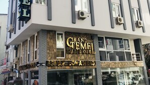 Front of property - Grand Temel Butik Otel (Antalya)