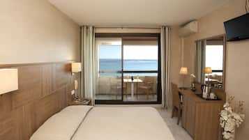 Double or Twin Room | In-room safe, free WiFi, bed sheets