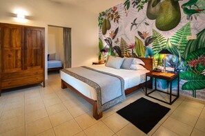 6 quartos, cofres nos quartos, ferros/tábuas de passar roupa, Wi-Fi
