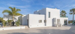 Exterior - Luxurious Villa with Private Bay, Pool, Terrace, Gorgeous Views (Ibiza)