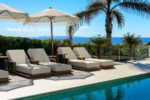 Pool - Luxurious Villa with Private Bay, Pool, Terrace, Gorgeous Views (Ibiza)