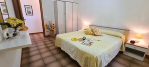 1 chambre, Wi-Fi gratuit, draps fournis