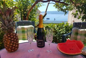 إطلالة على المياه