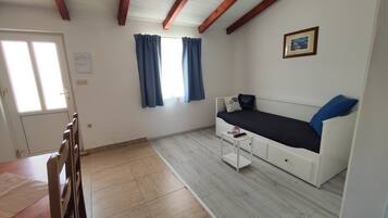 Apartment (A5) | Living room