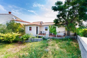 Building design - Apartments Sime (Lopar)