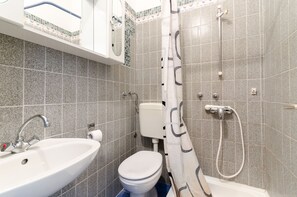 Bathroom | Towels - Apartments Sime (Lopar)