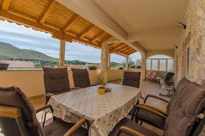 Apartment (A1) | Outdoor dining