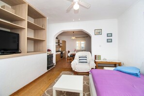Apartment (A2) | Living room