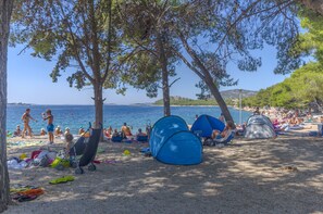 Beach - Apartment Mirella II (Tribunj)