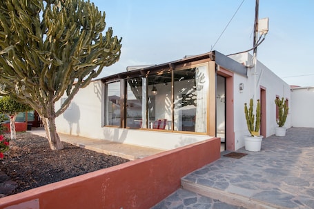 Exterior. Villa "Bioenergika Sol" with Fibre Optic Wi-FI, Terrace, Mountain View & Garden