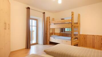 1 sovrum, strykjärn/strykbräda, gratis wi-fi och sängkläder