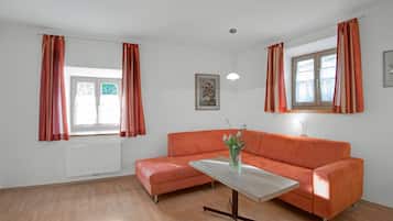 TV, tavolo da ping pong