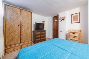 2 Schlafzimmer, Bügeleisen/Bügelbrett, Bettwäsche