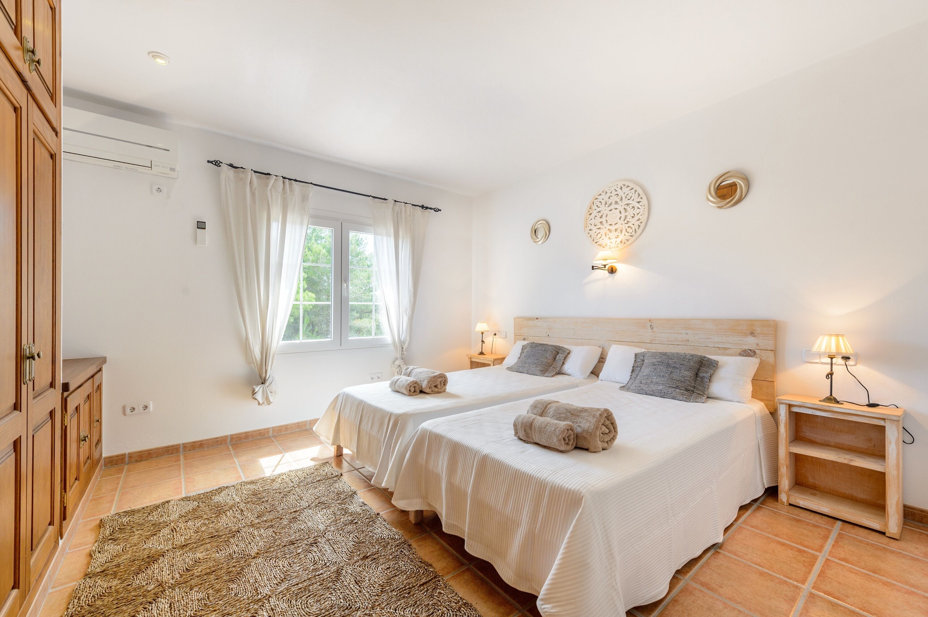 3 habitaciones, tabla de planchar con plancha y wifi gratis 