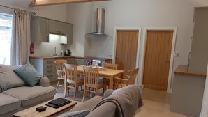 Apartment, 3 Bedrooms (The Foragers) | Living area - Bay Tree Cottage Accommodation (Towcester)