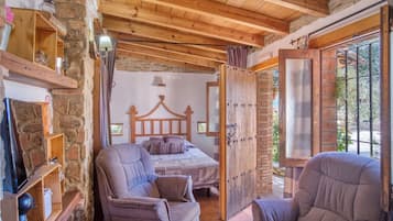 5 habitaciones, tabla de planchar con plancha y wifi gratis
