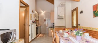Apartment "Casa Bamby - Cevedale" with Balcony, Garden & Mountain View