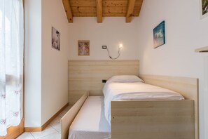 2 camere, ferro/asse da stiro, Wi-Fi gratuito, lenzuola