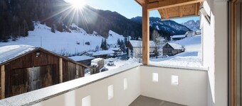 Idyllic Apartment "Dolomiten" with Balcony, Garden and Wi-Fi