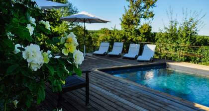 L'Etable - Cottage that overlooks miles of woodland