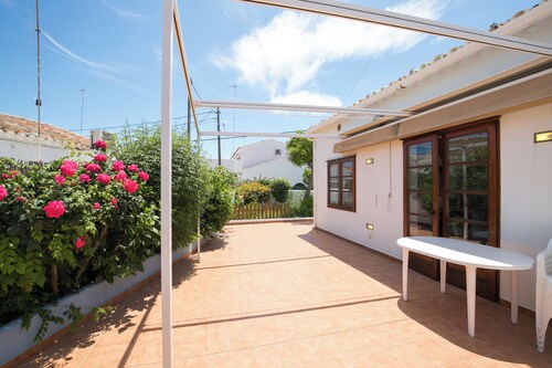 Casa de vacaciones "Villa Republica Argentina" cerca de la playa con terraza privada y Wi-Fi