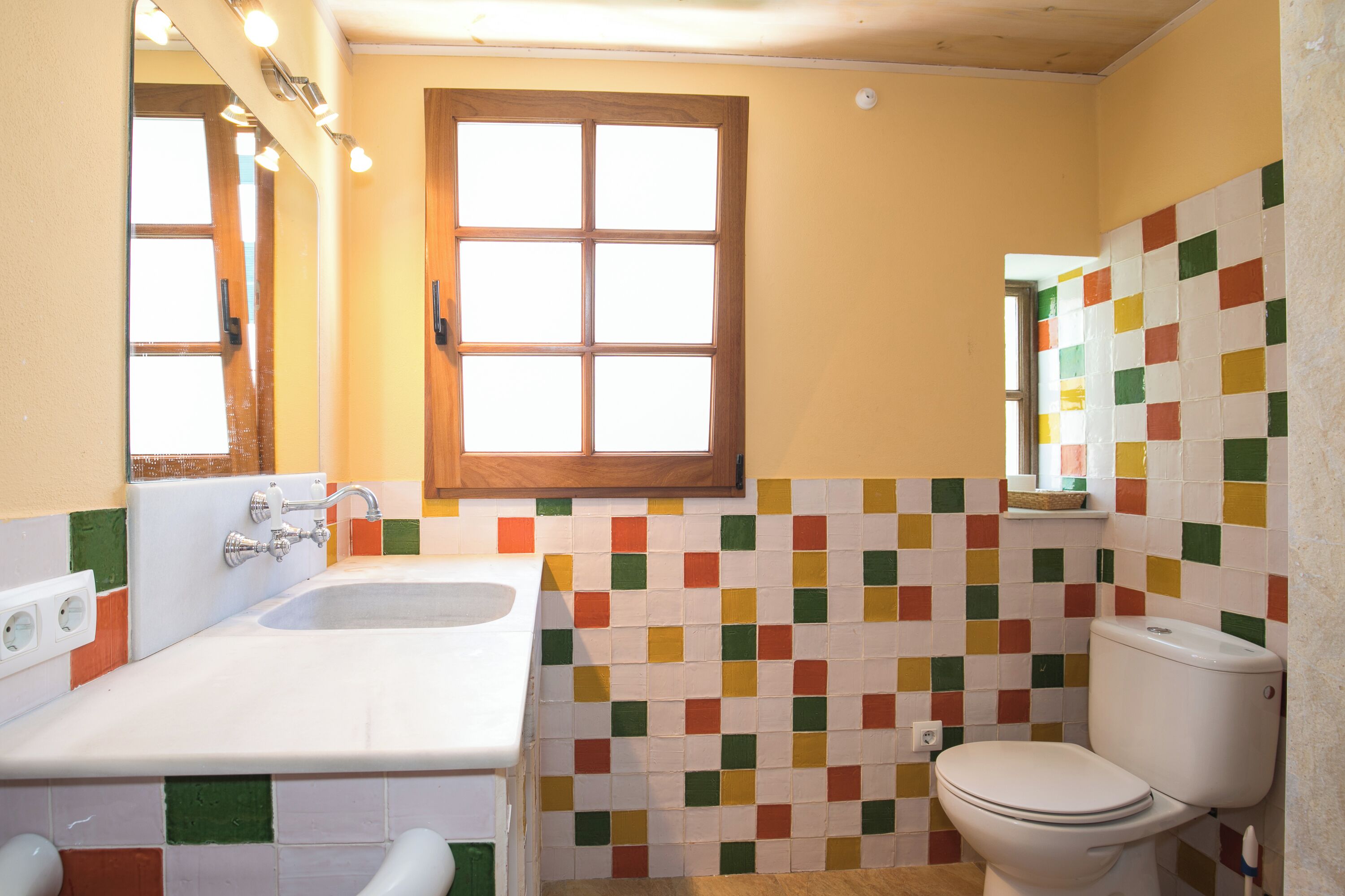 Ducha, secador de pelo, toallas