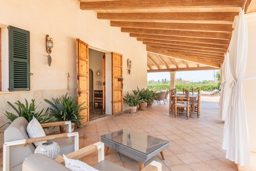 Mallorquinisches Ferienhaus mit Pool, WLAN, Garten und Terrasse