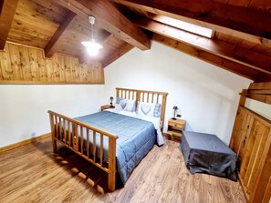 1 camera, ferro/asse da stiro, Wi-Fi gratuito, lenzuola