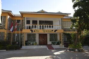 Front of property - Yaris Guest House (Eldoret)