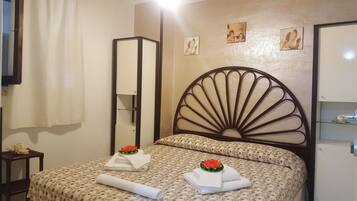 4 chambres, fer et planche Ă  repasser, Wi-Fi gratuit, draps fournis