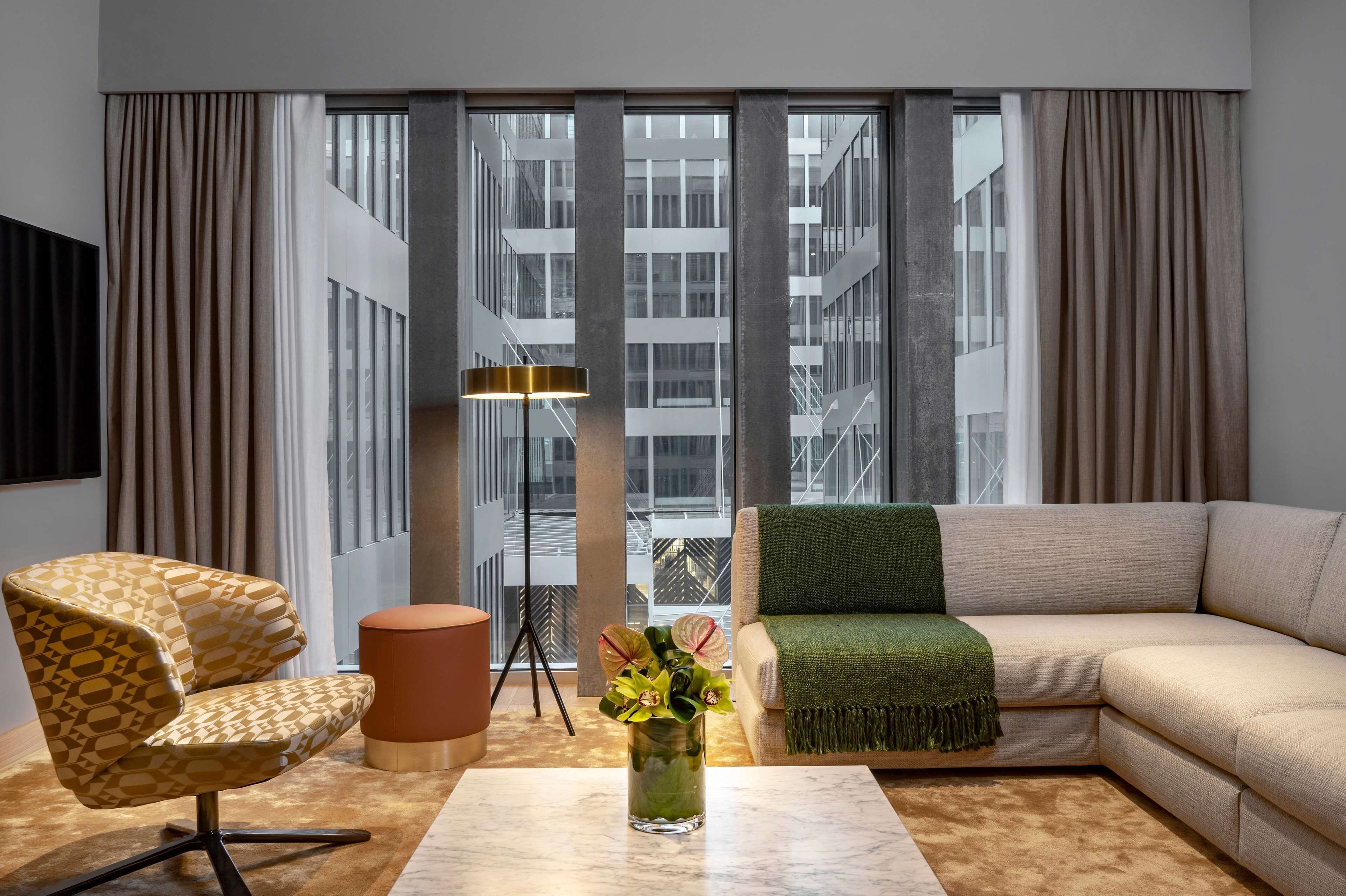 executive suite (regency) | 1 bedroom, hypo-allergenic bedding, minibar, in-room safe