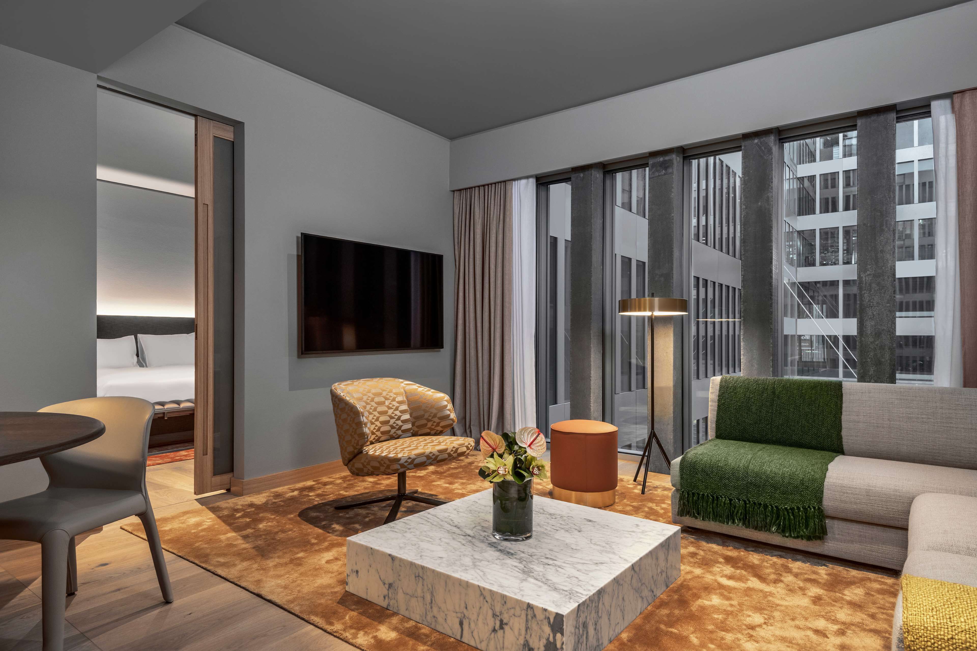 Executive Suite (Regency) | Hypo-allergenic bedding, minibar, in-room safe, desk