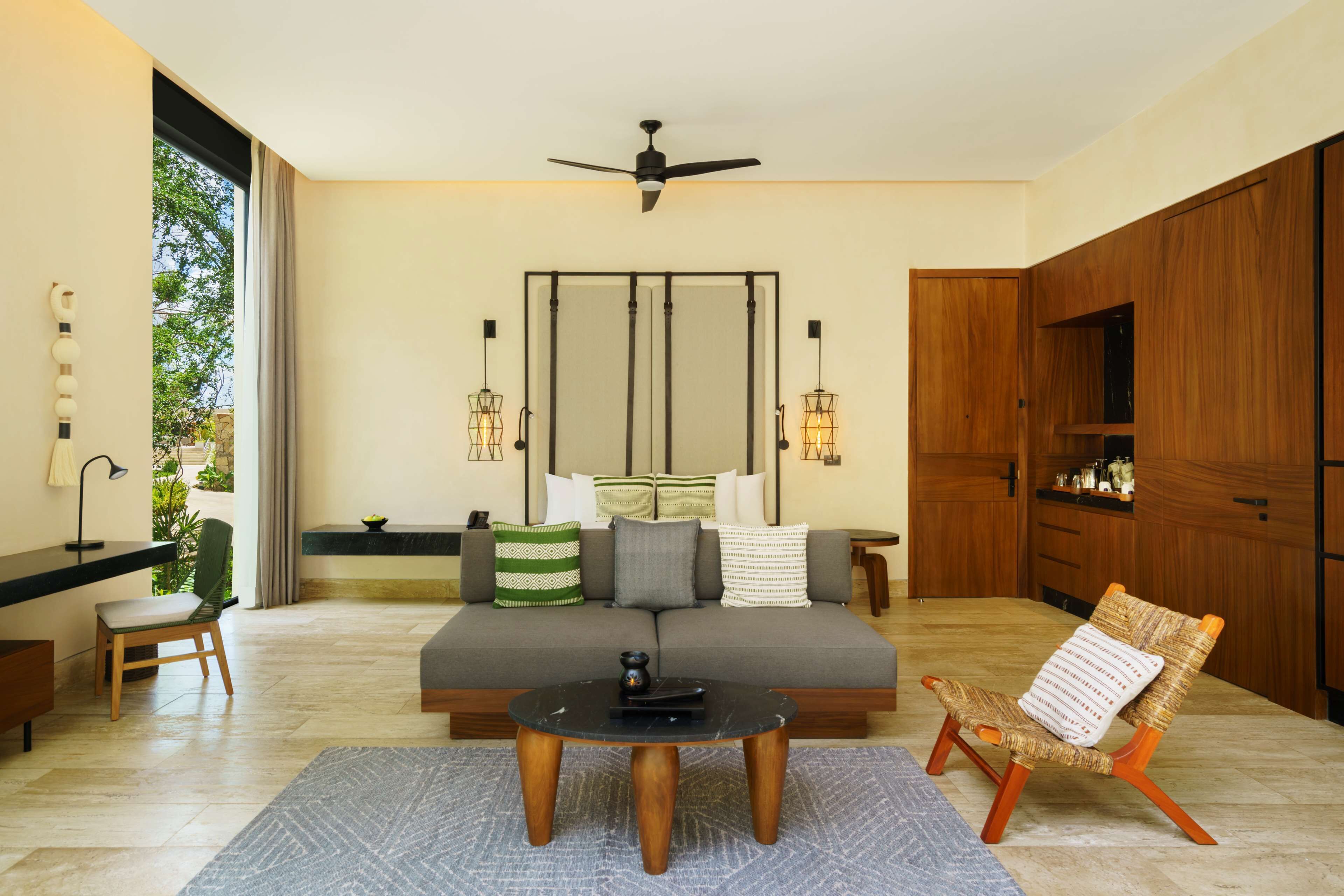 Egyptian cotton sheets, premium bedding, minibar, in-room safe