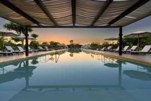 3 outdoor pools - Hacienda Xcanatun, Angsana Heritage Collection (Mérida)