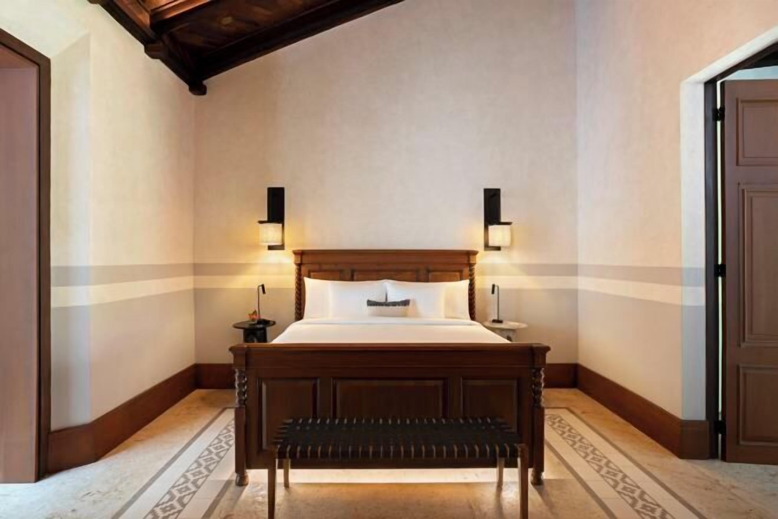 Sábanas de algodón egipcio, ropa de cama de alta calidad y minibar 