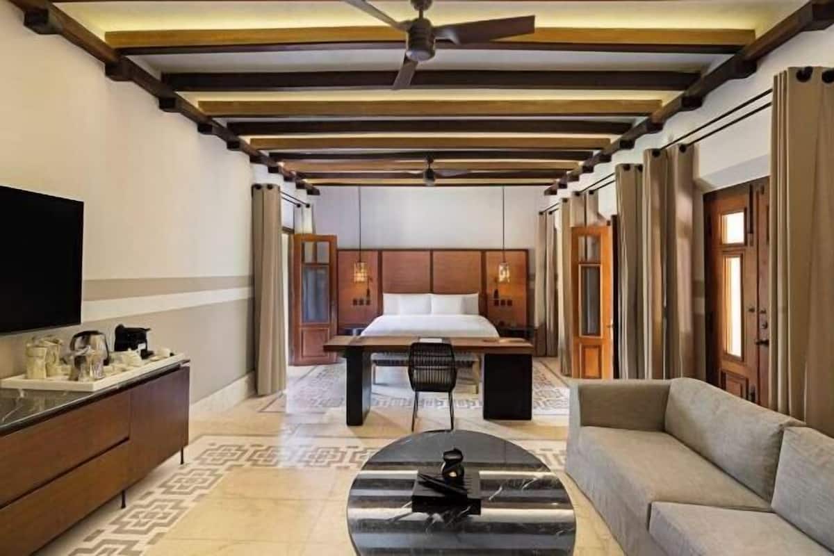 Living area | 55-inch LED TV with satellite channels, TV, first-run movies