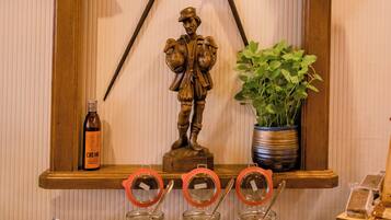 Daily buffet breakfast (EUR 15 per person)