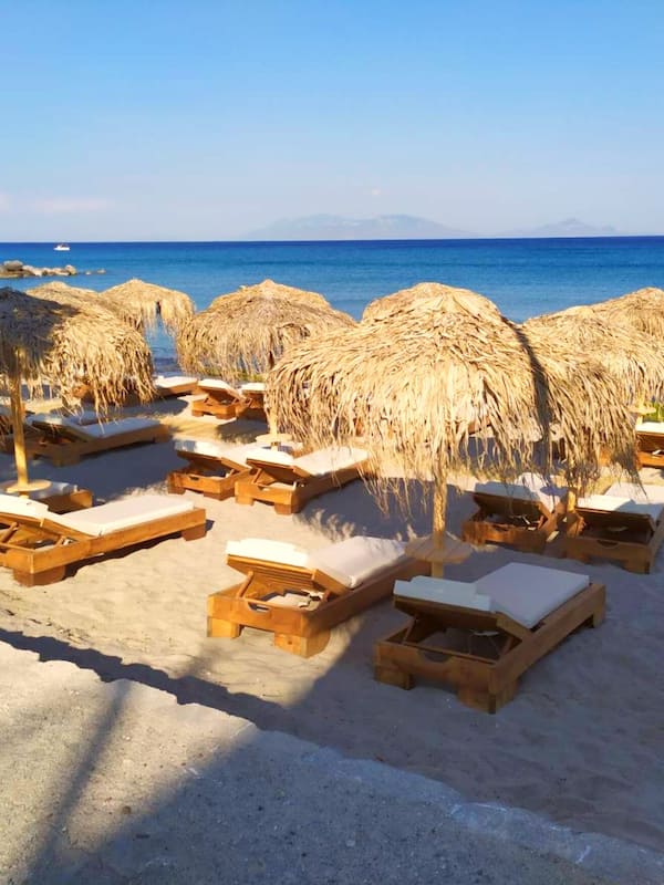 Private beach nearby, white sand, sun-loungers, beach umbrellas